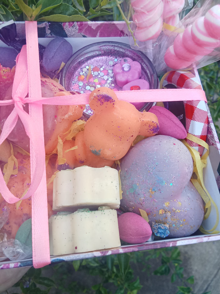 GIFT BOXES CUSTOM MADE