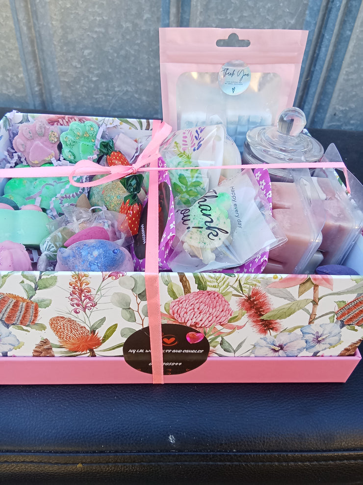 GIFT BOXES CUSTOM MADE