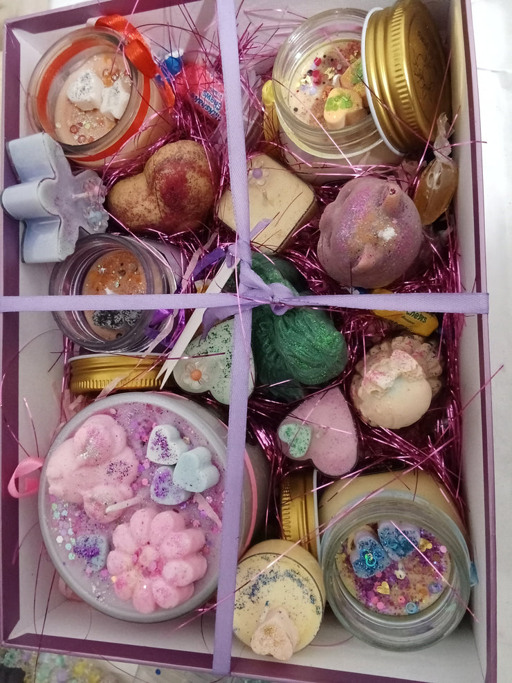 GIFT BOXES CUSTOM MADE