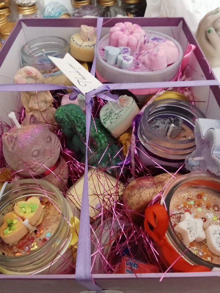 GIFT BOXES CUSTOM MADE