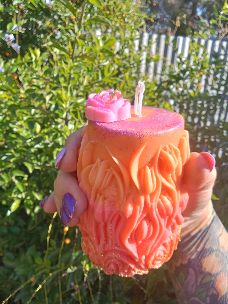 Large Tulip candle